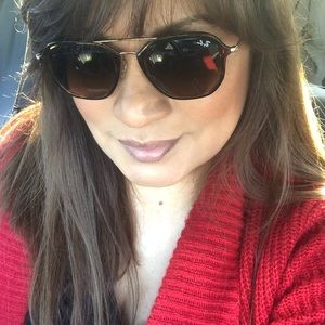 Meet your Posher, Clara